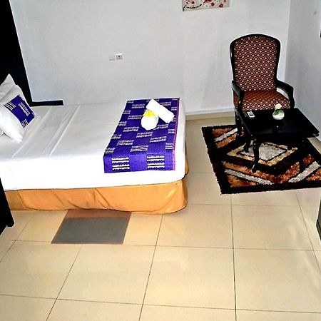 Hotel Bkbg Λομέ Εξωτερικό φωτογραφία