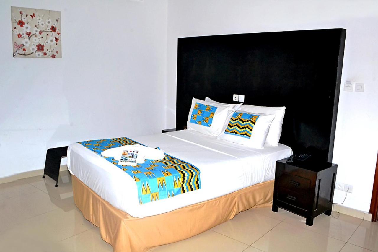 Hotel Bkbg Λομέ Εξωτερικό φωτογραφία