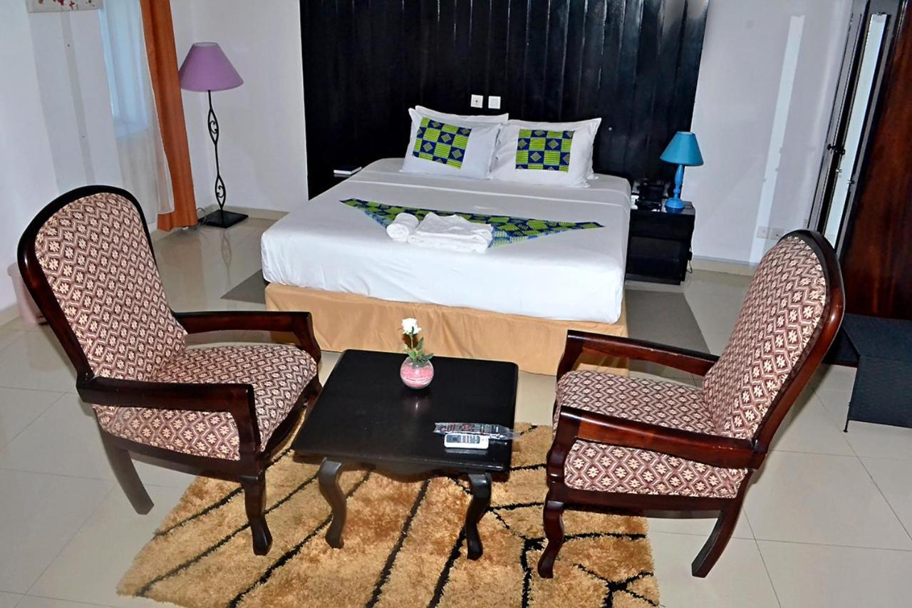 Hotel Bkbg Λομέ Εξωτερικό φωτογραφία