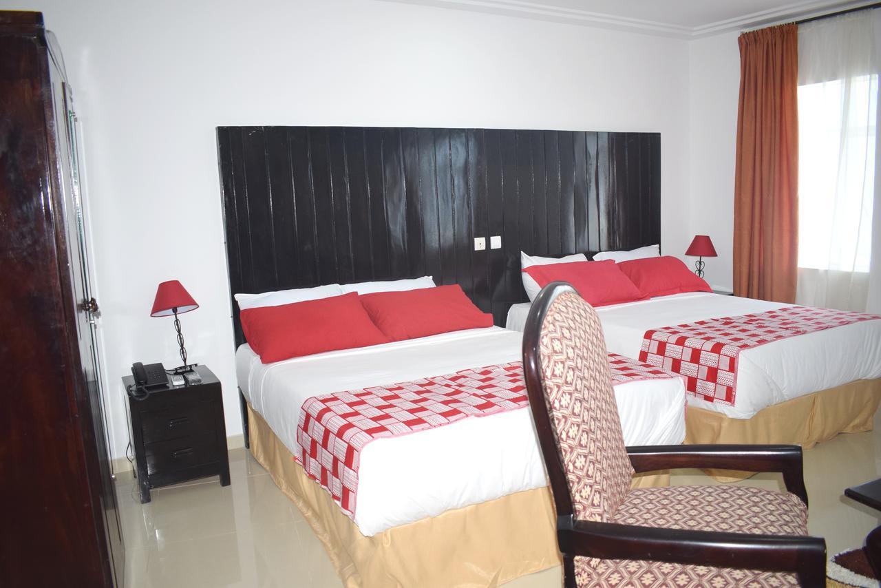 Hotel Bkbg Λομέ Εξωτερικό φωτογραφία