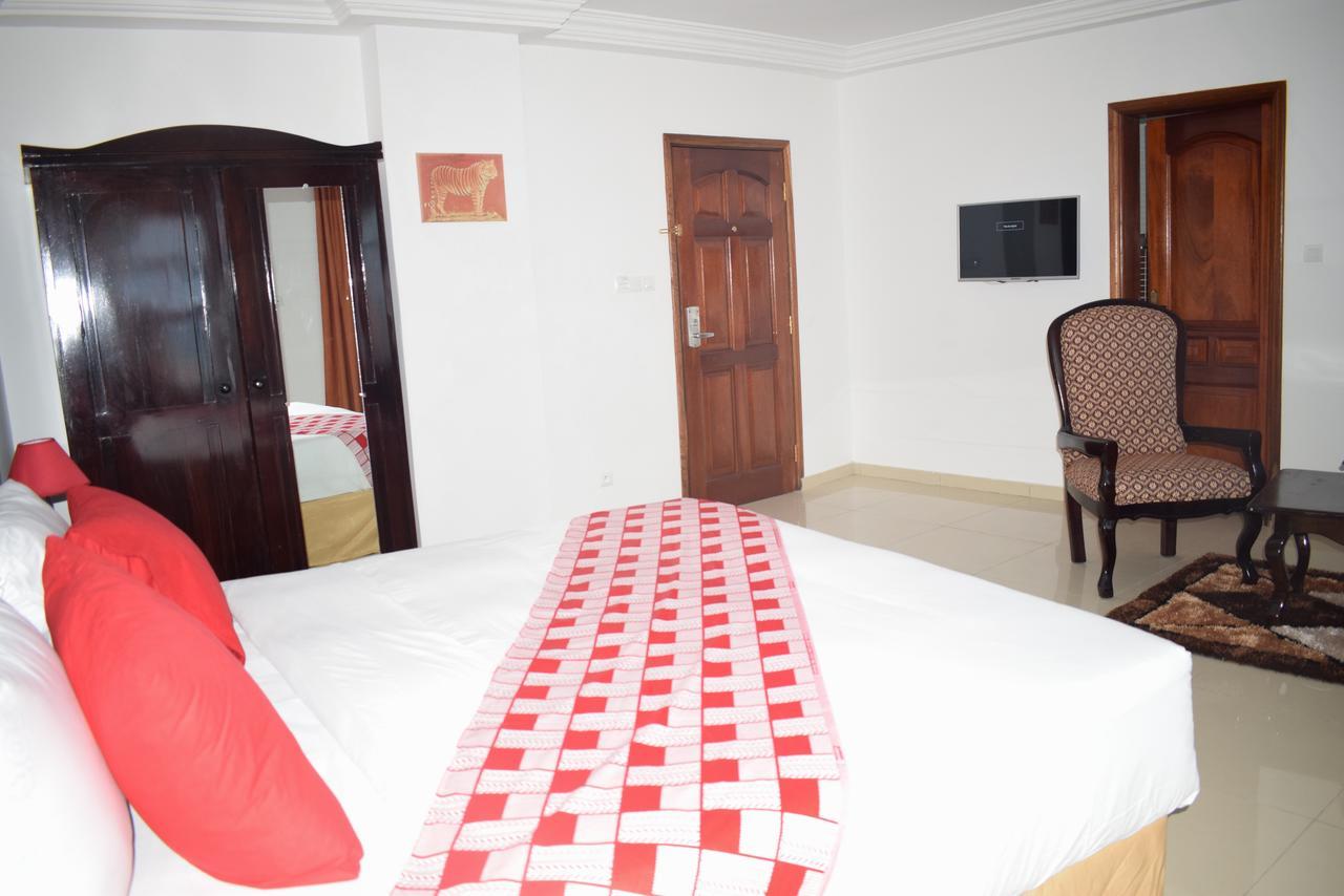 Hotel Bkbg Λομέ Εξωτερικό φωτογραφία