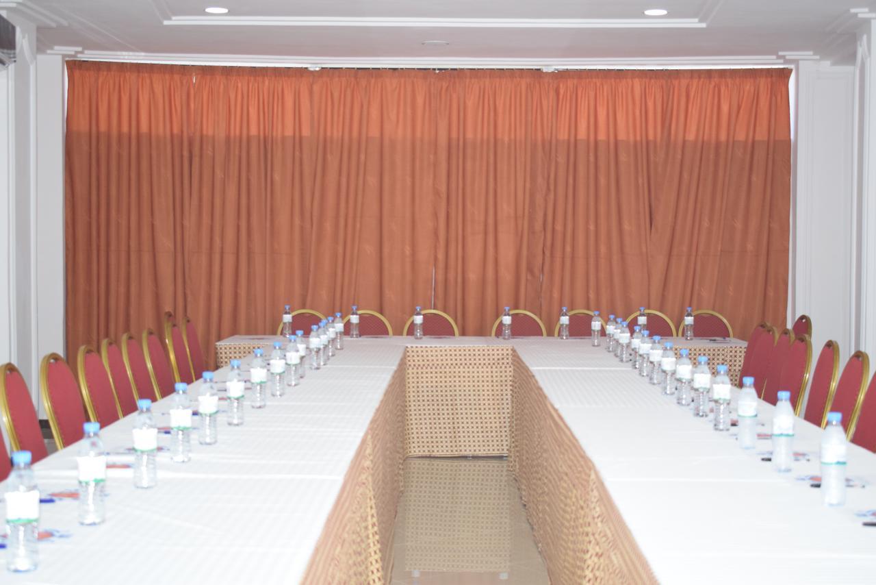 Hotel Bkbg Λομέ Εξωτερικό φωτογραφία