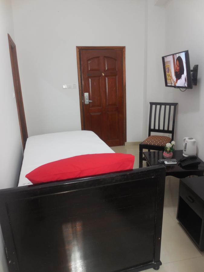 Hotel Bkbg Λομέ Εξωτερικό φωτογραφία